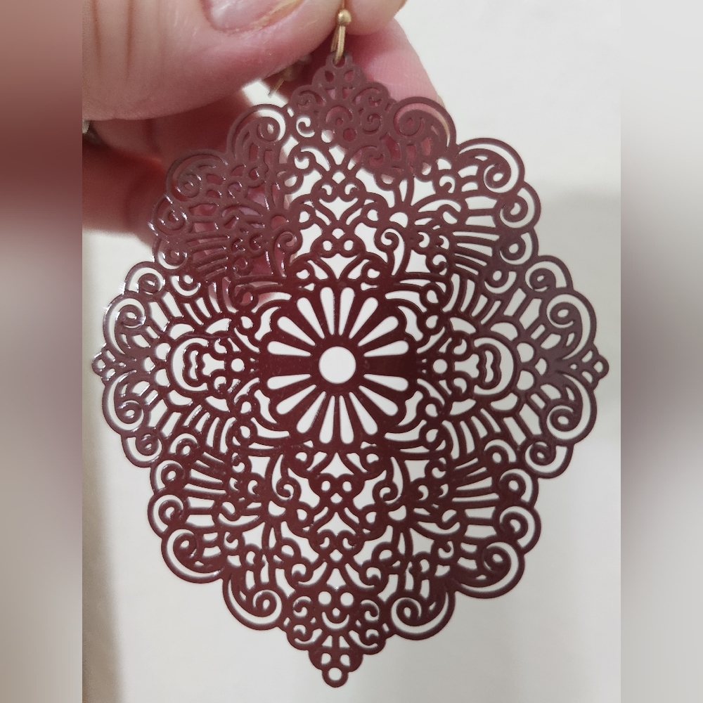 Plunder Wine colored Filigree Earrings. Never Worn. In Excellent Condition
